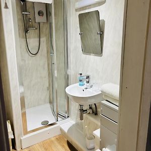Private Bathroom Twin Room